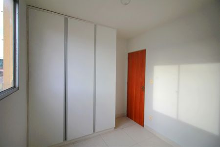Apartamento à venda com 72m², 3 quartos e 1 vagaQuarto 2