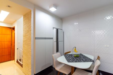 Casa de condomínio à venda com 75m², 3 quartos e 2 vagasCozinha