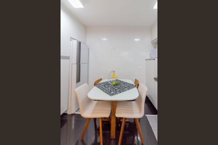 Casa de condomínio à venda com 75m², 3 quartos e 2 vagasCozinha