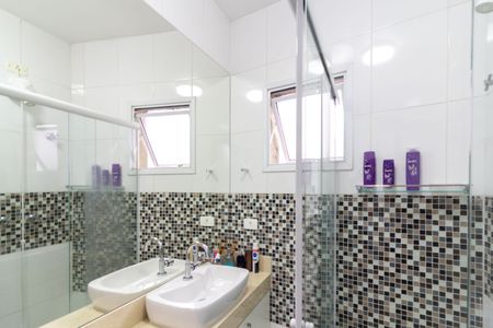 Casa de condomínio à venda com 75m², 3 quartos e 2 vagasBanheiro Social