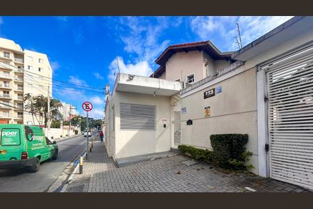 Casa de condomínio à venda com 75m², 3 quartos e 2 vagasFachada