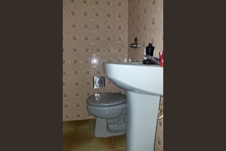 Casa à venda com 500m², 7 quartos e 10 vagas Casa à venda com 500m², 7 quartos e 10 vagasBanheiro da Suíte 2