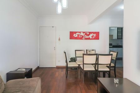 Apartamento à venda com 70m², 3 quartos e 2 vagas Apartamento à venda com 70m², 3 quartos e 2 vagasSala