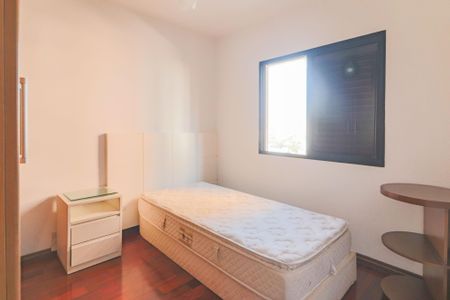 Apartamento à venda com 70m², 3 quartos e 2 vagas Apartamento à venda com 70m², 3 quartos e 2 vagasSuíte