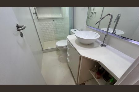 Apartamento para alugar com 109m², 3 quartos e 3 vagasBanheiro social