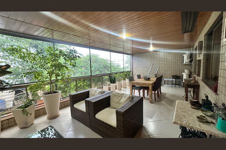 Apartamento para alugar com 109m², 3 quartos e 3 vagasVaranda