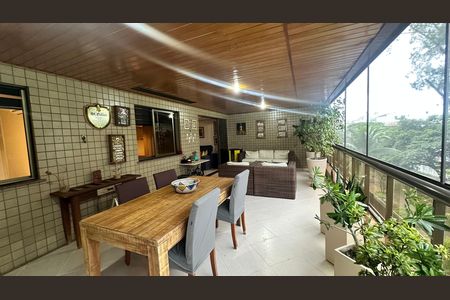 Apartamento para alugar com 109m², 3 quartos e 3 vagasVaranda