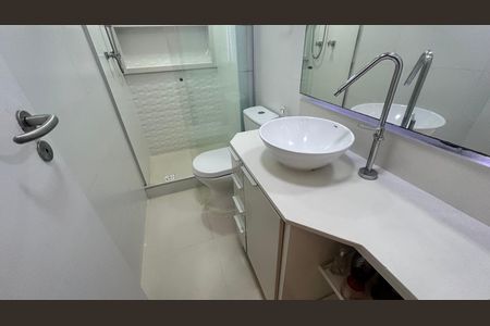 Apartamento para alugar com 109m², 3 quartos e 3 vagasBanheiro social