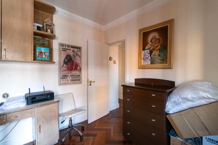 Apartamento à venda com 247m², 4 quartos e 4 vagas Apartamento à venda com 247m², 4 quartos e 4 vagasSuíte 4