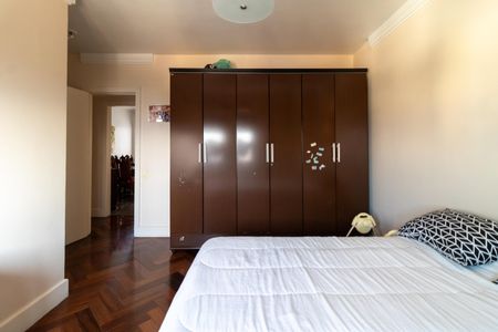 Apartamento à venda com 247m², 4 quartos e 4 vagas Apartamento à venda com 247m², 4 quartos e 4 vagasSuíte 1