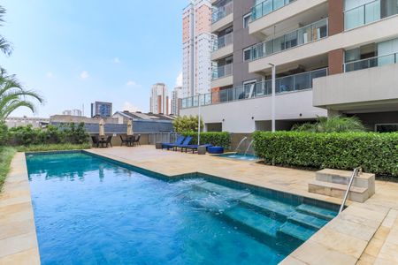 Apartamento à venda com 81m², 2 quartos e 2 vagasÁrea comum - Piscina