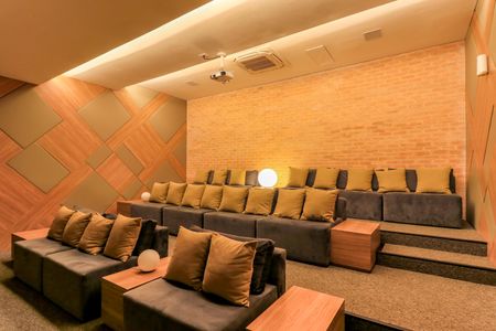 Apartamento à venda com 81m², 2 quartos e 2 vagasÁrea comum - Cinema