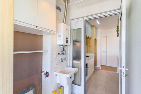 Apartamento à venda com 81m², 2 quartos e 2 vagasÁrea de Serviço