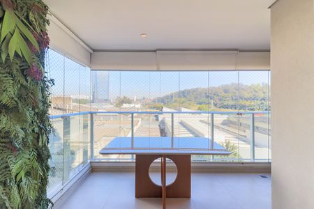 Apartamento à venda com 81m², 2 quartos e 2 vagasVaranda da Sala