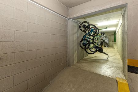 Apartamento à venda com 241m², 3 quartos e 3 vagas Apartamento à venda com 241m², 3 quartos e 3 vagasÁrea comum