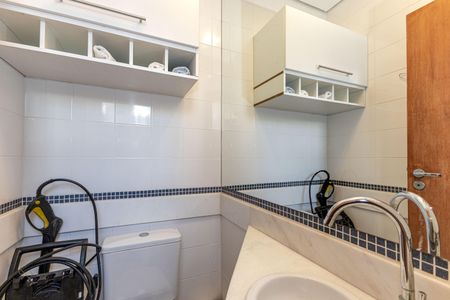 Apartamento à venda com 241m², 3 quartos e 3 vagas Apartamento à venda com 241m², 3 quartos e 3 vagasCobertura - Banheiro