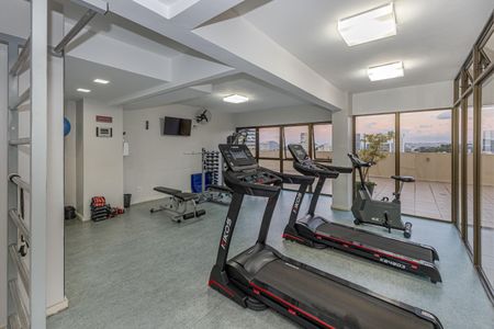 Apartamento à venda com 241m², 3 quartos e 3 vagas Apartamento à venda com 241m², 3 quartos e 3 vagasÁrea comum