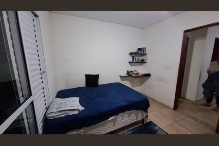 Casa para alugar com 175m², 3 quartos e 2 vagasQuarto 2