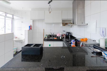 Apartamento para alugar com 80m², 2 quartos e 3 vagasCozinha