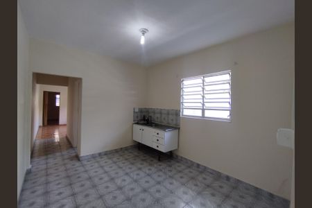 Casa à venda com 120m², 2 quartos e 2 vagasCozinha