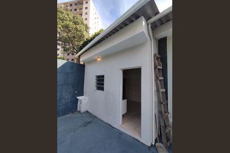 Casa à venda com 120m², 2 quartos e 2 vagasCômado dos fundos