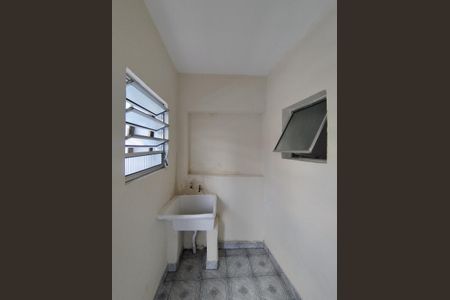 Casa à venda com 120m², 2 quartos e 2 vagasÁrea de Serviço