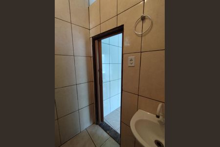 Casa à venda com 120m², 2 quartos e 2 vagasBanheiro 