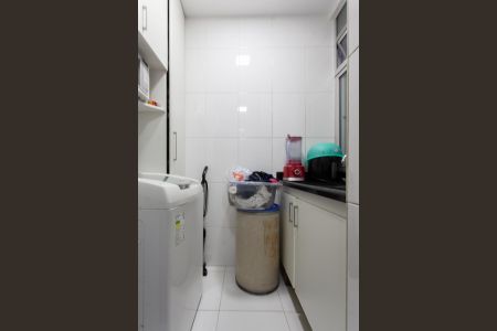 Apartamento à venda com 60m², 3 quartos e 1 vagaÁrea de Serviço