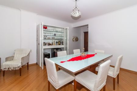 Apartamento à venda com 160m², 3 quartos e 1 vagaSala