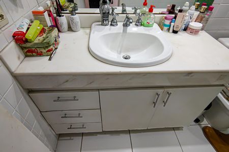 Apartamento à venda com 268m², 4 quartos e 1 vaga Apartamento à venda com 268m², 4 quartos e 1 vagaBanheiro Social