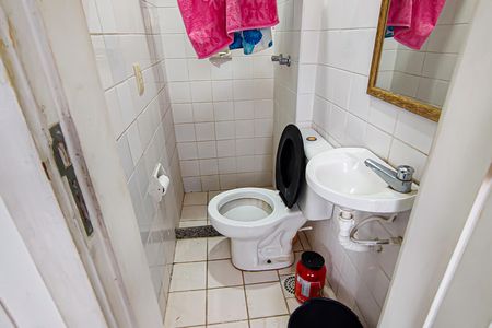 Apartamento à venda com 268m², 4 quartos e 1 vaga Apartamento à venda com 268m², 4 quartos e 1 vagaBanheiro de Serviço