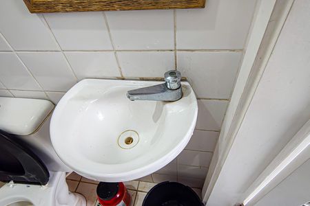 Apartamento à venda com 268m², 4 quartos e 1 vaga Apartamento à venda com 268m², 4 quartos e 1 vagaBanheiro de Serviço