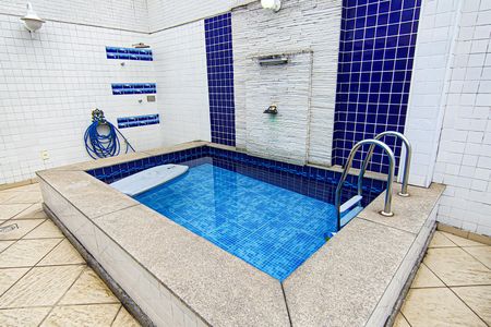 Apartamento à venda com 268m², 4 quartos e 1 vaga Apartamento à venda com 268m², 4 quartos e 1 vagaÁrea Lazer