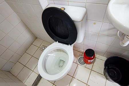 Apartamento à venda com 268m², 4 quartos e 1 vaga Apartamento à venda com 268m², 4 quartos e 1 vagaBanheiro de Serviço