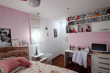 Apartamento à venda com 268m², 4 quartos e 1 vaga Apartamento à venda com 268m², 4 quartos e 1 vagaSuíte 2