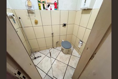 Casa à venda com 400m², 3 quartos e 5 vagas Casa à venda com 400m², 3 quartos e 5 vagasBanheiro