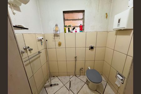 Casa à venda com 400m², 3 quartos e 5 vagas Casa à venda com 400m², 3 quartos e 5 vagasBanheiro