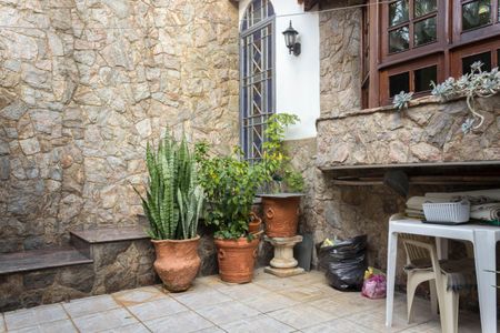 Casa à venda com 184m², 3 quartos e 3 vagasFrente da Casa