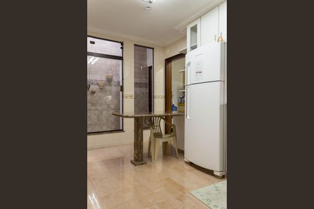 Casa à venda com 184m², 3 quartos e 3 vagasCozinha