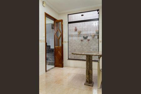 Casa à venda com 184m², 3 quartos e 3 vagasCozinha