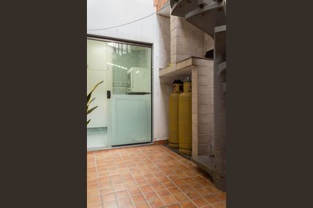 Casa à venda com 184m², 3 quartos e 3 vagasQuintal