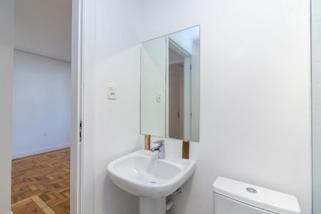 Apartamento à venda com 70m², 2 quartos e sem vaga Apartamento à venda com 70m², 2 quartos e sem vagaBanheiro