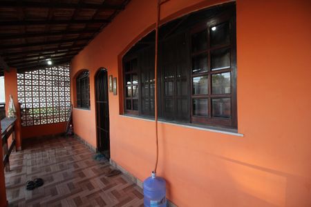 Casa à venda com 300m², 5 quartos e 5 vagasCasa 1 - Varanda