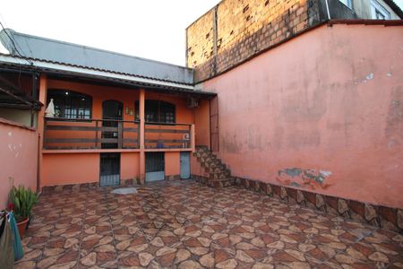 Casa à venda com 300m², 5 quartos e 5 vagasCasa 1 - Garagem