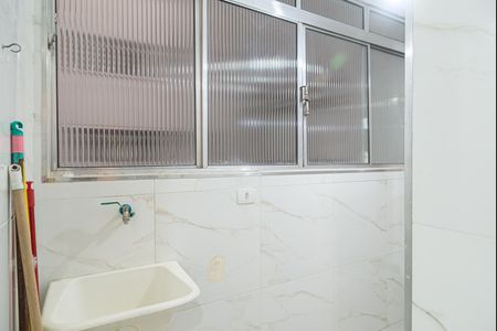 Apartamento à venda com 65m², 3 quartos e sem vagaÁrea de Serviço