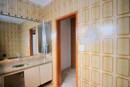 Casa para alugar com 272m², 5 quartos e 5 vagasBanheiro da Suíte 