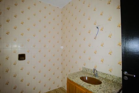 Casa para alugar com 272m², 5 quartos e 5 vagasBanheiro Social