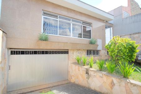 Casa para alugar com 272m², 5 quartos e 5 vagasEntrada