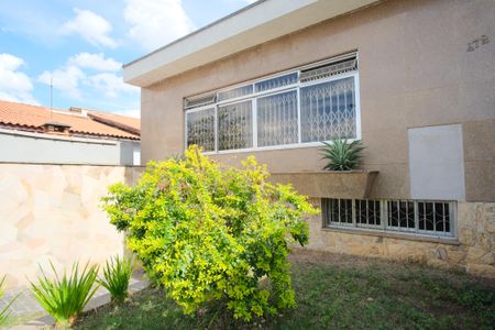 Casa para alugar com 272m², 5 quartos e 5 vagasEntrada