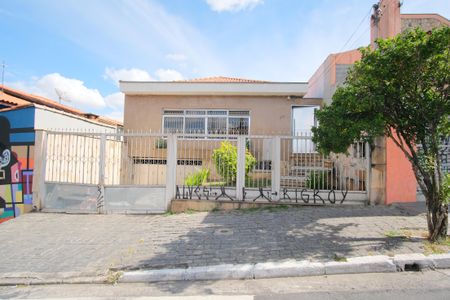 Casa para alugar com 272m², 5 quartos e 5 vagasFachada